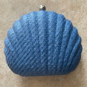 Blue Shell Clutch